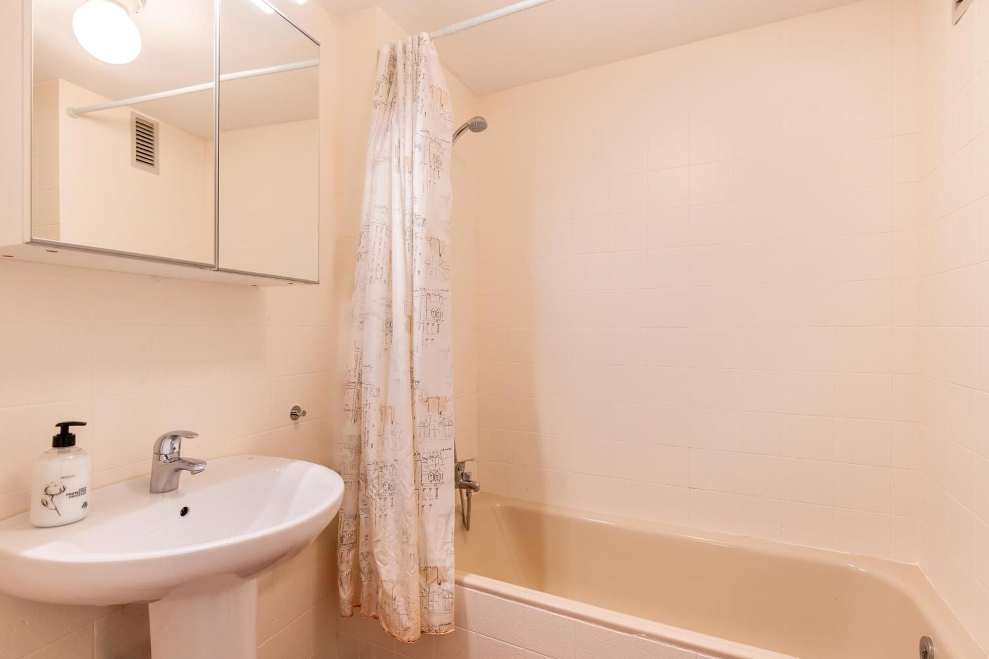 Sn Parking Incluido 4Bd 2Bth Excelente Ubicacion Apartment Seville Luaran gambar