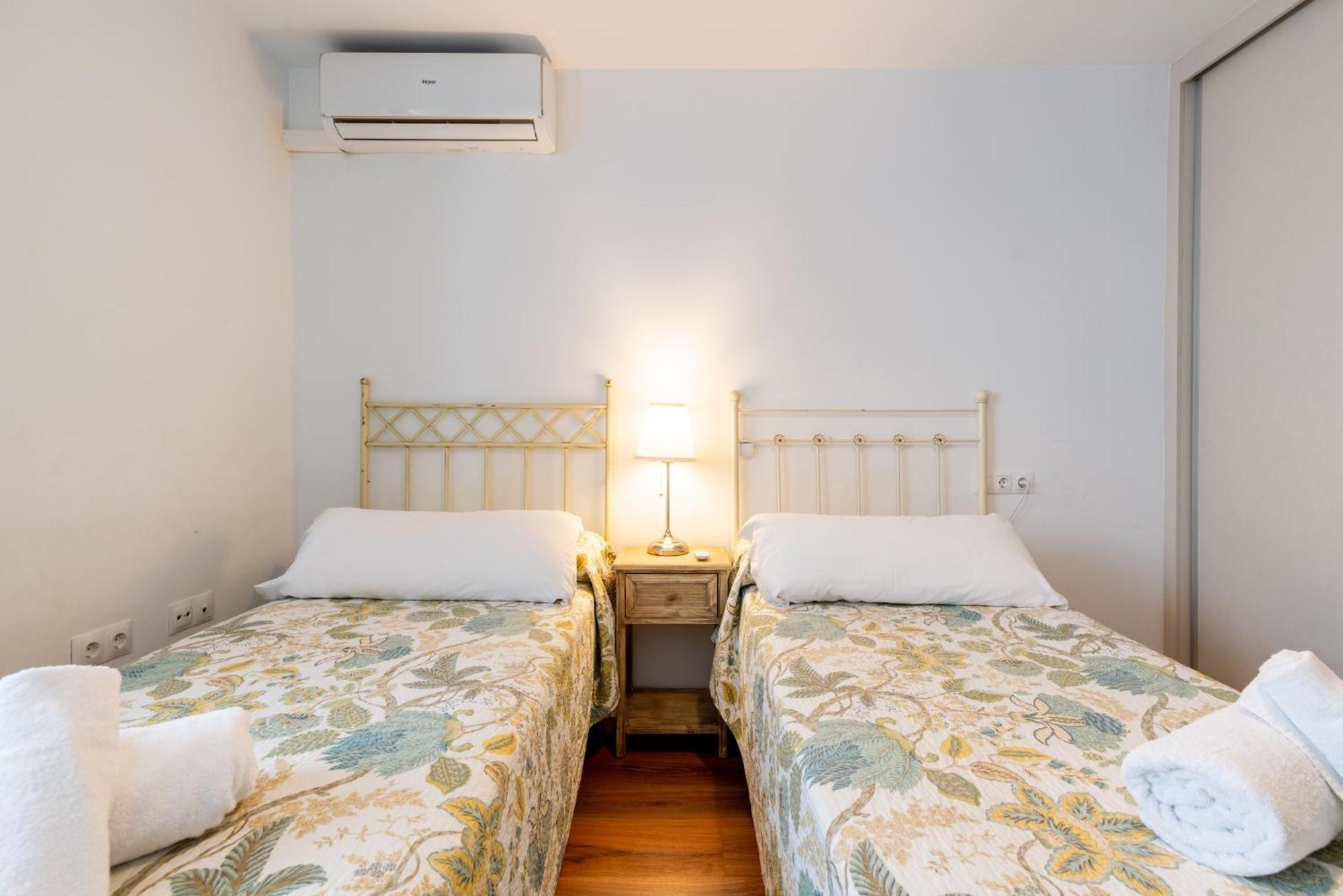 Sn Parking Incluido 4Bd 2Bth Excelente Ubicacion Apartment Seville Luaran gambar