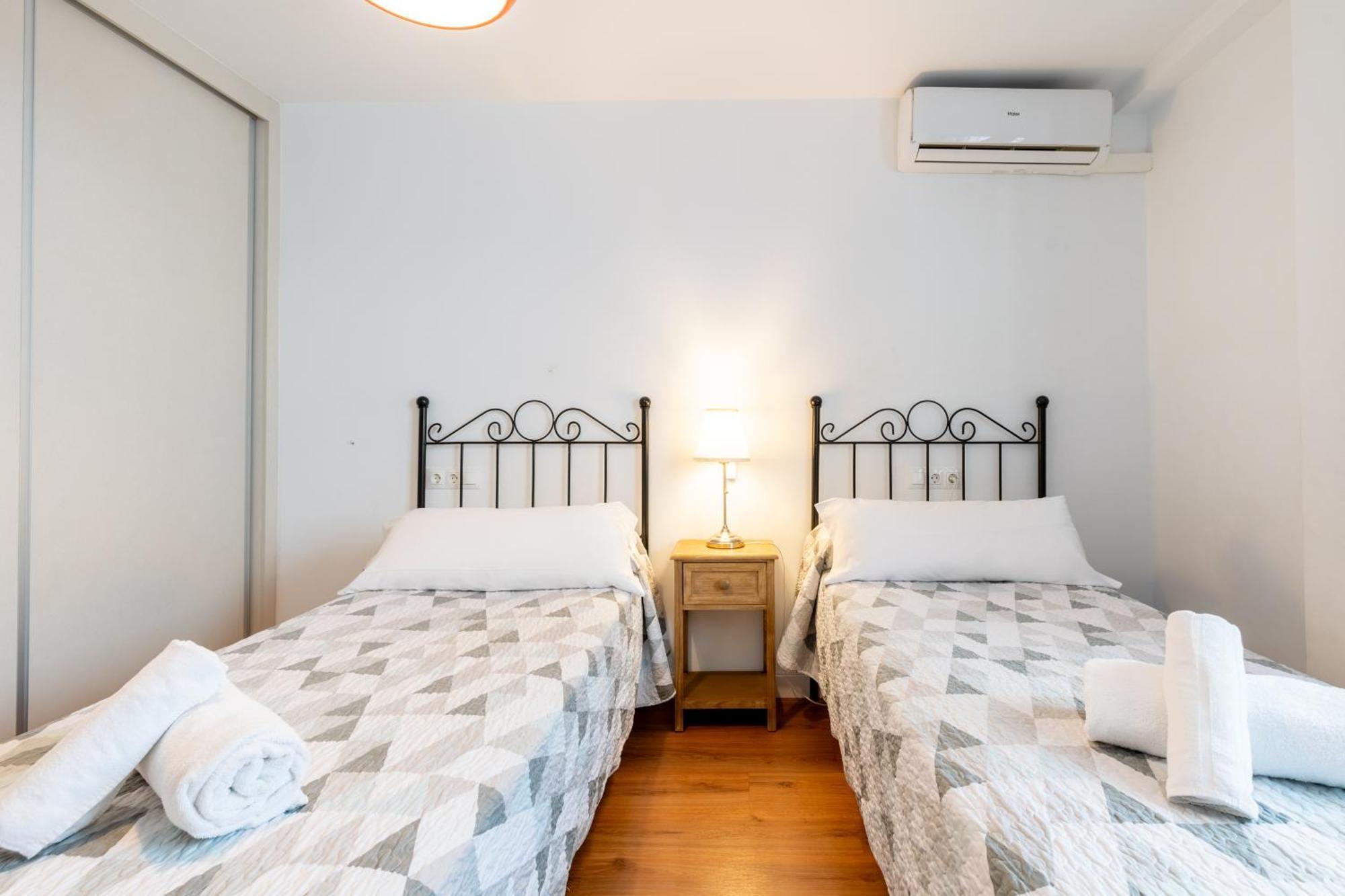 Sn Parking Incluido 4Bd 2Bth Excelente Ubicacion Apartment Seville Luaran gambar